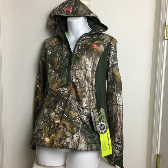 Under Armour Jackets & Blazers - Under Armour  Realtree Camo Hoodie Womens Jacket
